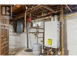 2330 WILSON Street W - 31