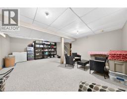 114 STIEFELMEYER Crescent - 27