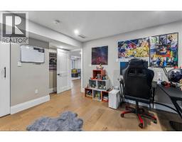 570 BRIDGEMILL Crescent - 43