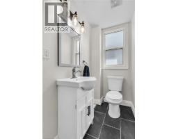 9 DUNBAR Road S - 10