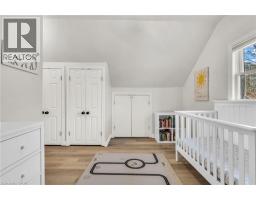 9 DUNBAR Road S - 23