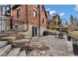 9 DUNBAR Road S - 36