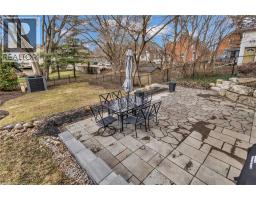 9 DUNBAR Road S - 39