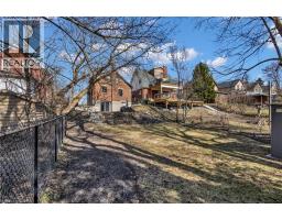 9 DUNBAR Road S - 41