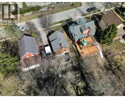 9 DUNBAR Road S - 43