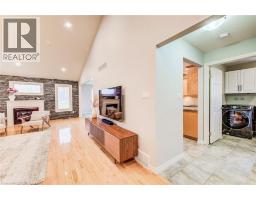 77 LASCHINGER Boulevard - 9