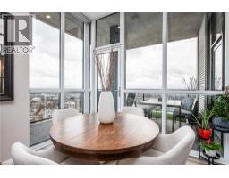 60 CHARLES Street W UnitNo. 3104C - 21