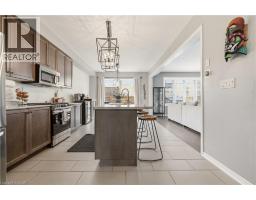 105 LARRY Crescent - 4