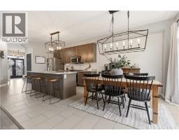 105 LARRY Crescent - 9