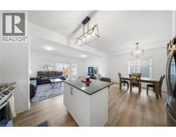 17 OLDHAM Avenue - 13