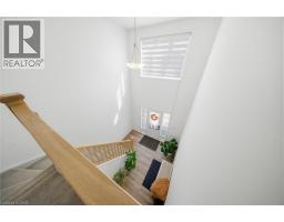 17 OLDHAM Avenue - 21