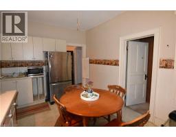 85 HEAD Street N - 4