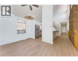 530 FOUNTAIN Street S - 3