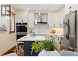 999 VINE Street - 15