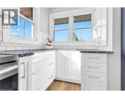 868 GROSVENOR Street - 14