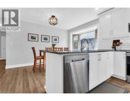 868 GROSVENOR Street - 15