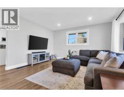 868 GROSVENOR Street - 2