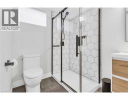 868 GROSVENOR Street - 26