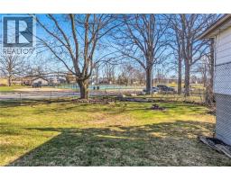 868 GROSVENOR Street - 31