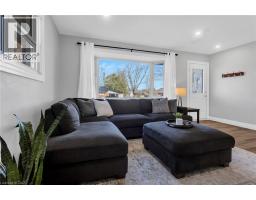 868 GROSVENOR Street - 4