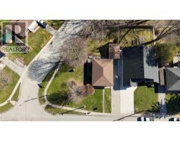 868 GROSVENOR Street - 40