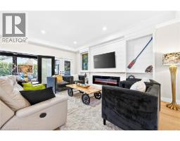 50 BLUENOSE Drive - 13