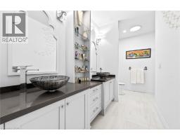 50 BLUENOSE Drive - 15