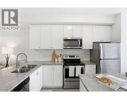 59 MARKLE Crescent - 8