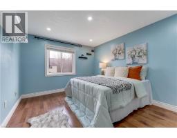 135 VERONICA Drive - 23