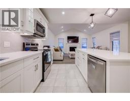 4 LIVINGSTON Drive - 10