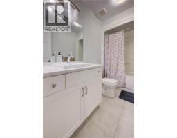 4 LIVINGSTON Drive - 39