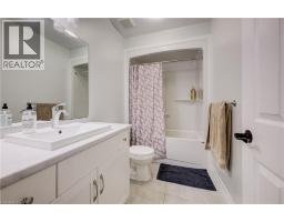 4 LIVINGSTON Drive - 40