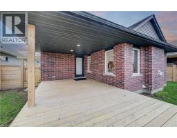 4 LIVINGSTON Drive - 46