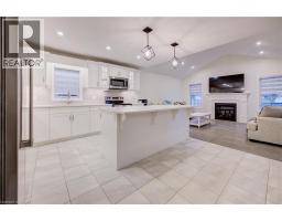 4 LIVINGSTON Drive - 8