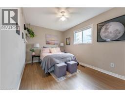 99 CANROBERT Street - 17