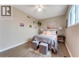 99 CANROBERT Street - 18