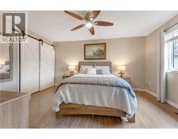 99 CANROBERT Street - 22