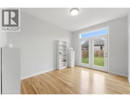 152 JUNO Crescent - 15