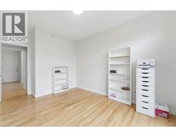 152 JUNO Crescent - 16