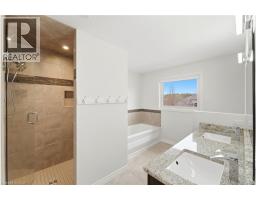 152 JUNO Crescent - 24