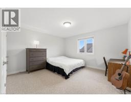 152 JUNO Crescent - 33