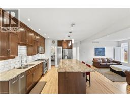 152 JUNO Crescent - 8