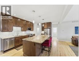 152 JUNO Crescent - 9