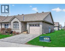 510 QUEENSWAY Street W UnitNo. 33 - 2