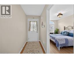 510 QUEENSWAY Street W UnitNo. 33 - 5