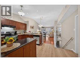 510 QUEENSWAY Street W UnitNo. 33 - 9