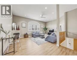 228 HOLBEACH Crescent - 15