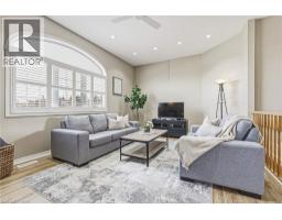 228 HOLBEACH Crescent - 16