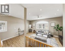 228 HOLBEACH Crescent - 19