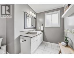 228 HOLBEACH Crescent - 27